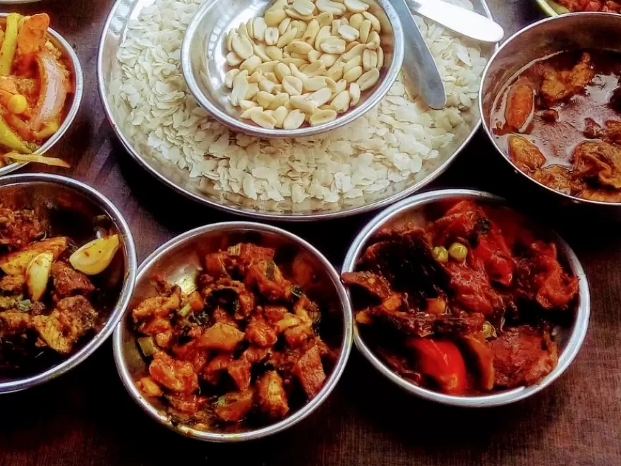 Kathmandu Food Tour - Travers Nepal